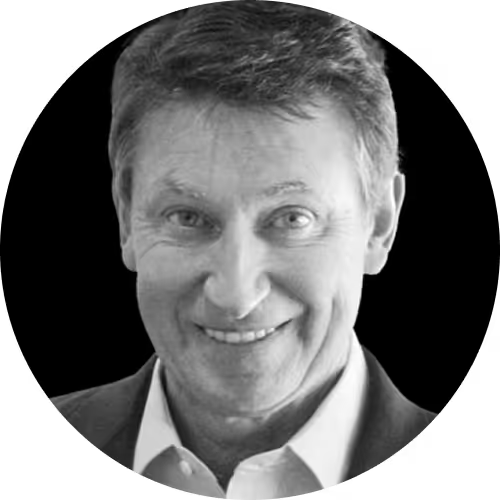 67afaacb11f0f3cafe84f3dd_Darren-Hardy-DRIVE-profile-15